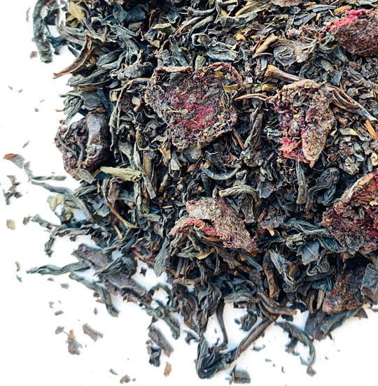 czarna-herbata-z-wisniami-lifilizowanymi-czarnym-rumem-jesienna-zimowa-na-prezent-na-dzien-dziadka-leo-tea.jpg